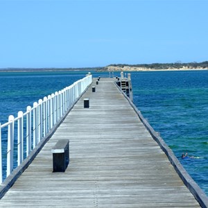 Mount Dutton Bay Rest Area