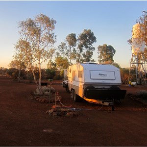 Tjukayirla Roadhouse campground