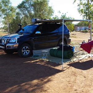 Warakurna Roadhouse Campground