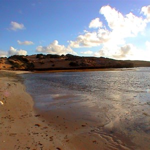 Midday at Cactus Beach low tide