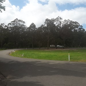 Long vehicle turning circle