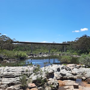 Upstream of Kings Hwy bridge