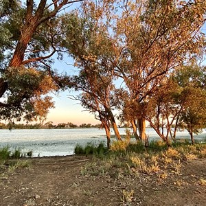 Lake Houdraman Campsite