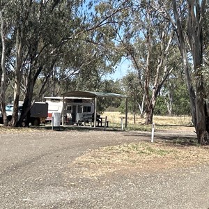 Birdcage Reserve Rest Area West