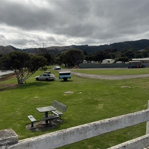 Apollow Bay Rereaton Reserve Caravan & Camp Park